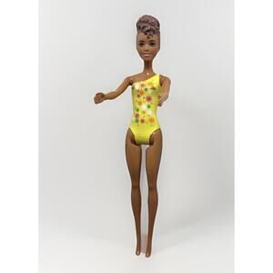 BARBIE Color Reveal Pizzazz Face Brown Hair Yellow Swimsuit